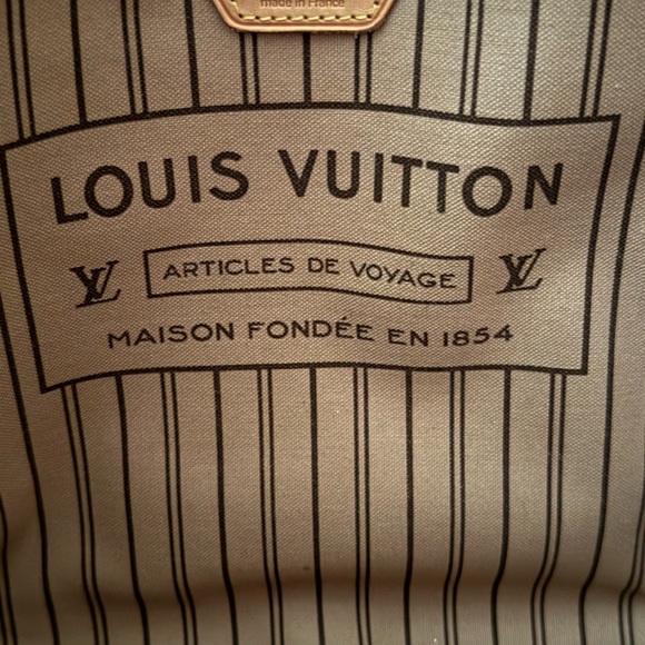 Louis Vuitton Monogram Neverfull GM - Picture 5 of 13